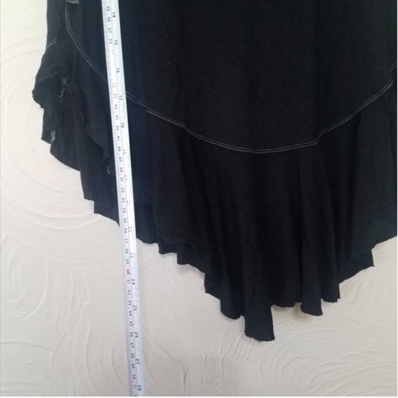 We The Free black ruffled uptown tank top medium - Picture 7 of 7